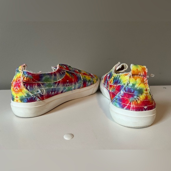 Corkys Tie Dye Shoes - Picture 5 of 10